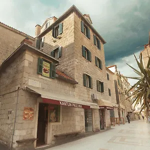 Tri Lava Luxury Living Gasthof Split